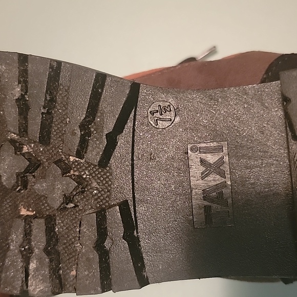 Multi Colored fashion boots like new size 7 and half - Picture 7 of 7